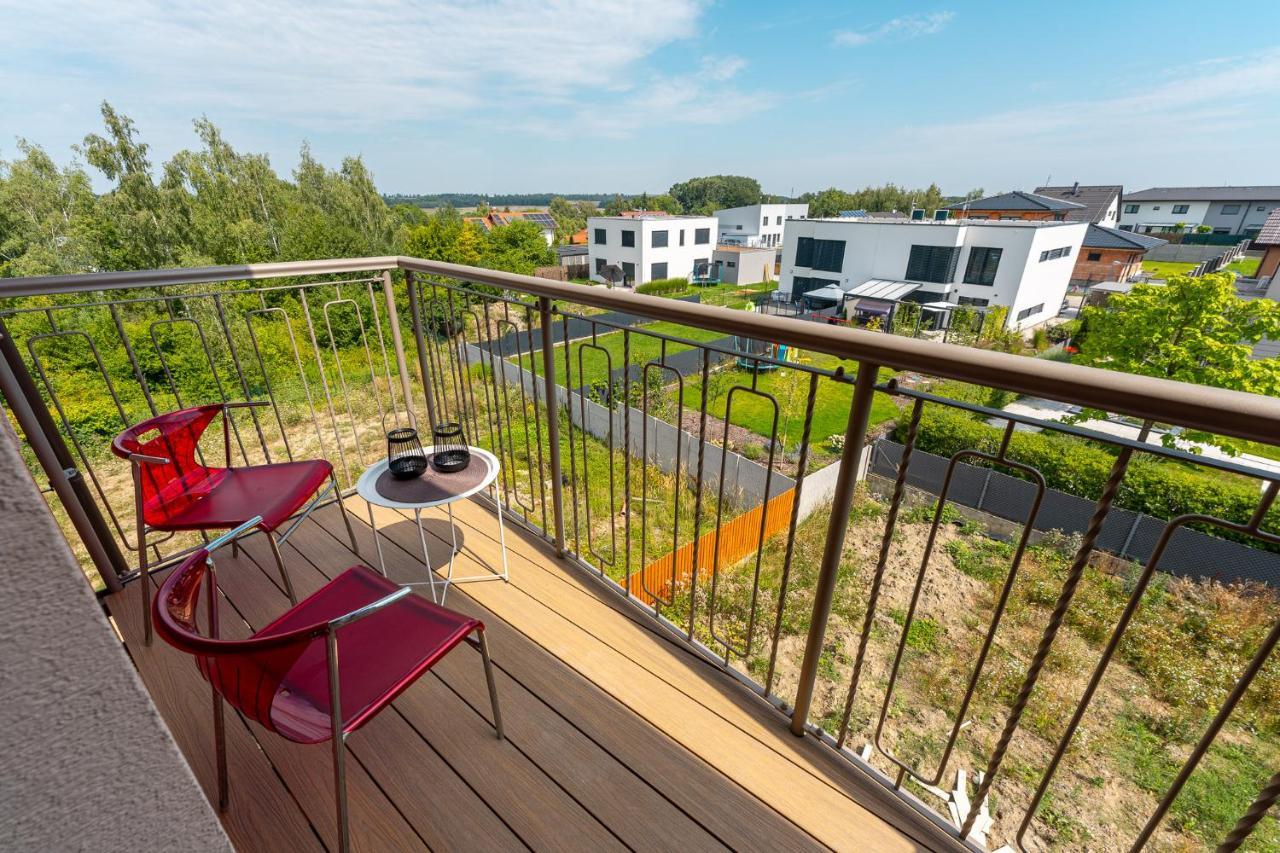 Laskara Garden Apartment By Prague Forest Nové Jirny Eksteriør bilde