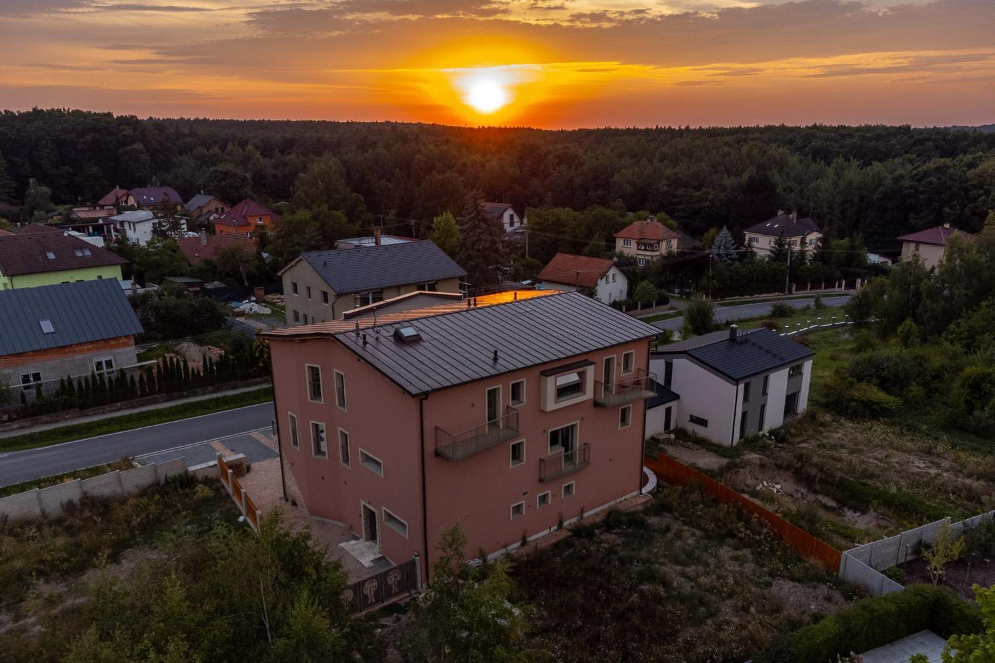 Laskara Garden Apartment By Prague Forest Nové Jirny Eksteriør bilde